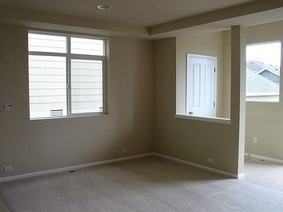 4th image of 2429 31st Ave NE