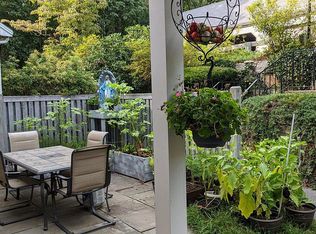 52 Fifer Ln, Lexington, MA 02420