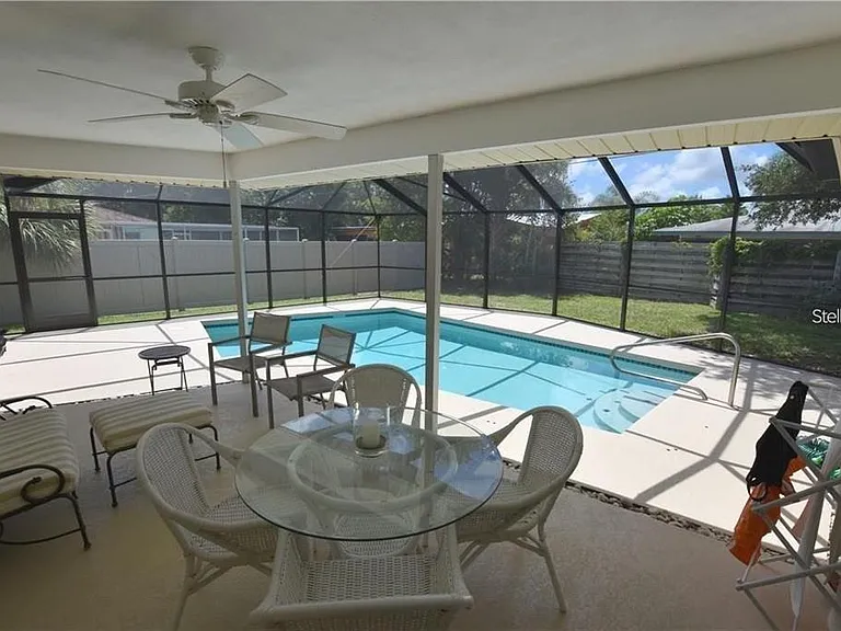3926 Calliandra Dr — Photo 20