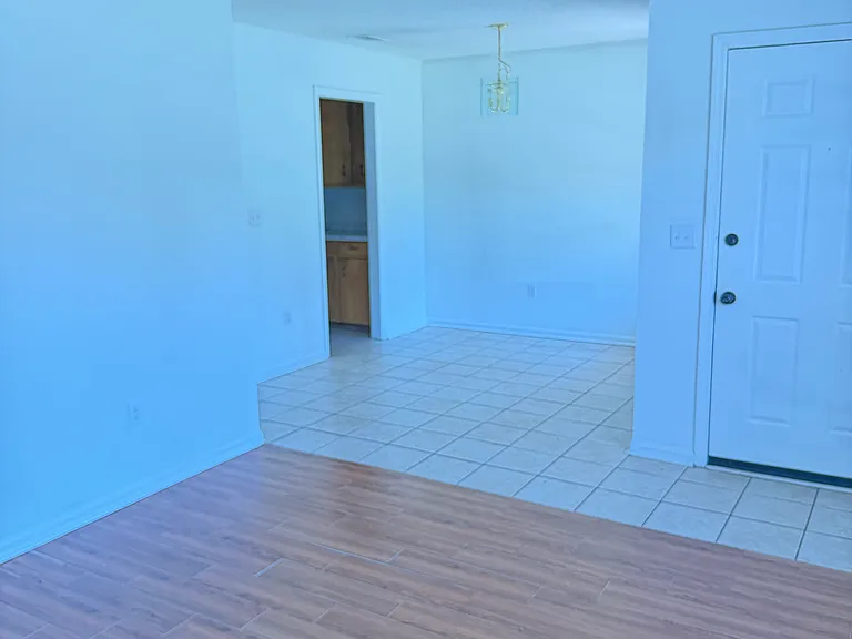 103 Ashwood Ct — Photo 11