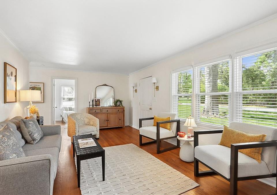7933 Colonial Dr, Overland Park, KS 66204 | Zillow