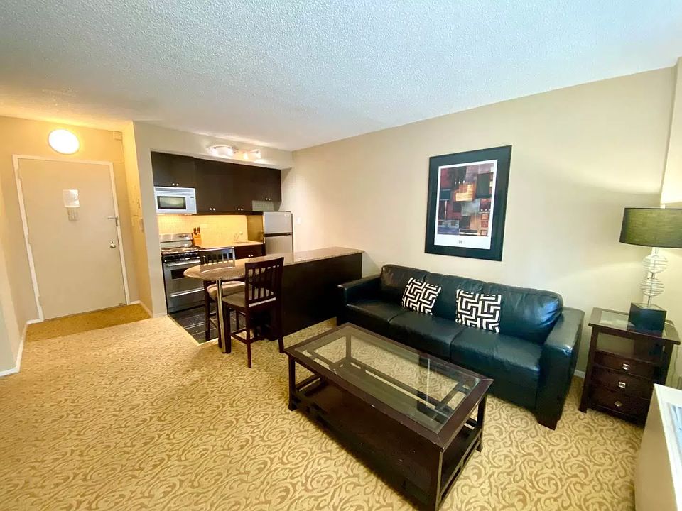 1st image of 150 W 51st St #21