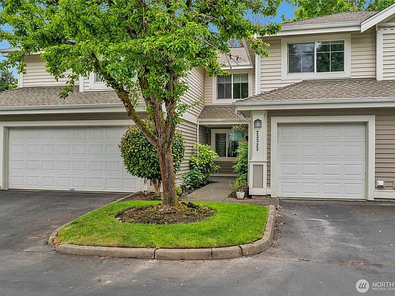 2nd image of 23323 55th Avenue S #10-2