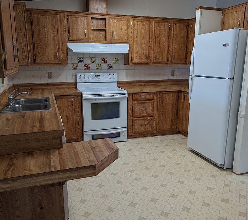 1st image of 4922 Spring View Ln