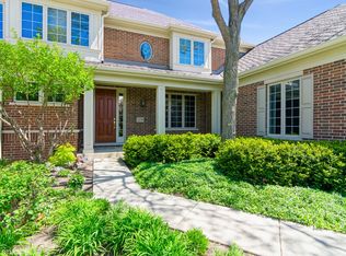 2139 Claridge Ln, Northbrook, IL 60062