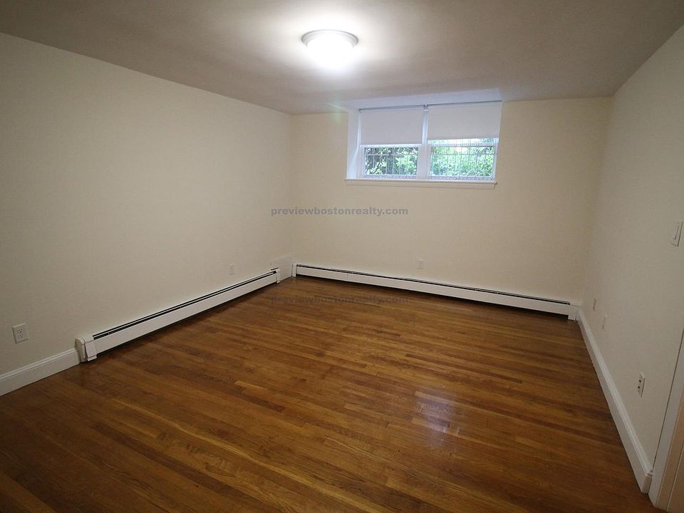 2nd image of 17 Fairbanks St #L1