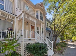 9695 Poindexter Ct, Burke, VA 22015