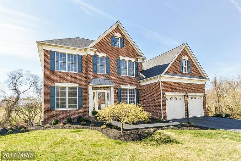 1st image of 15183 Golf View Dr