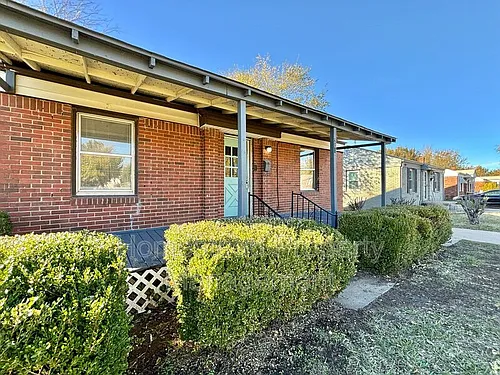 205 N Key Blvd Photo 1