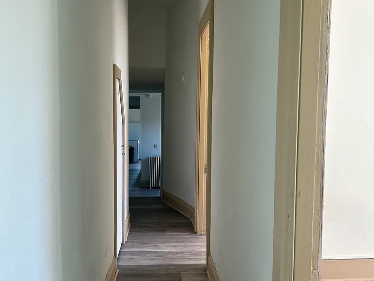 416 Main St #4 — Photo 4