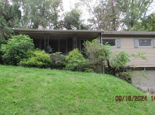 520 E Reynolds St, New Castle, PA 16101