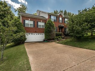 3007 S Waterford Ct, Mount Juliet, TN 37122