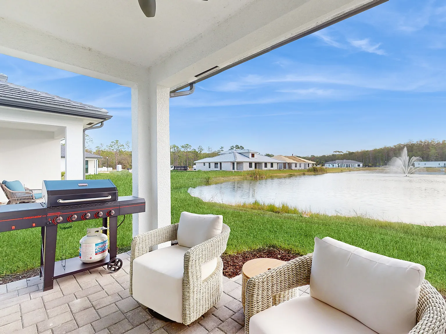 3 bed, 1600 sqft, $3,800 — Photo 4