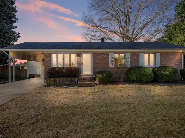 7740 State Highway 704, Madison, NC 27025