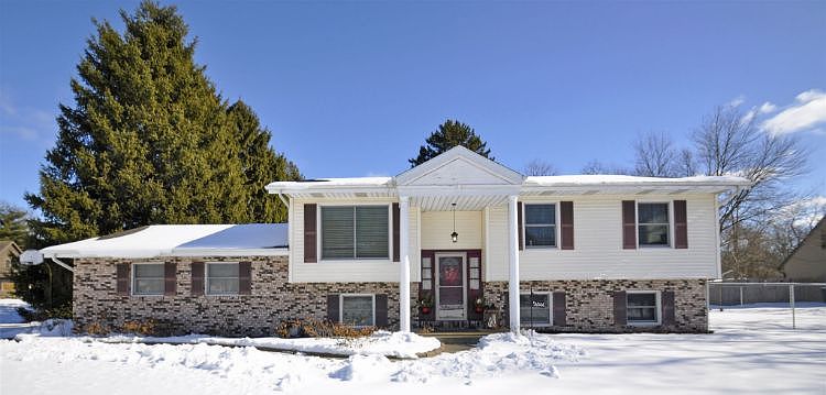 1st image of 56044 Birchway Ct