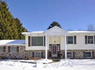 56044 Birchway Ct, Osceola, IN 46561
