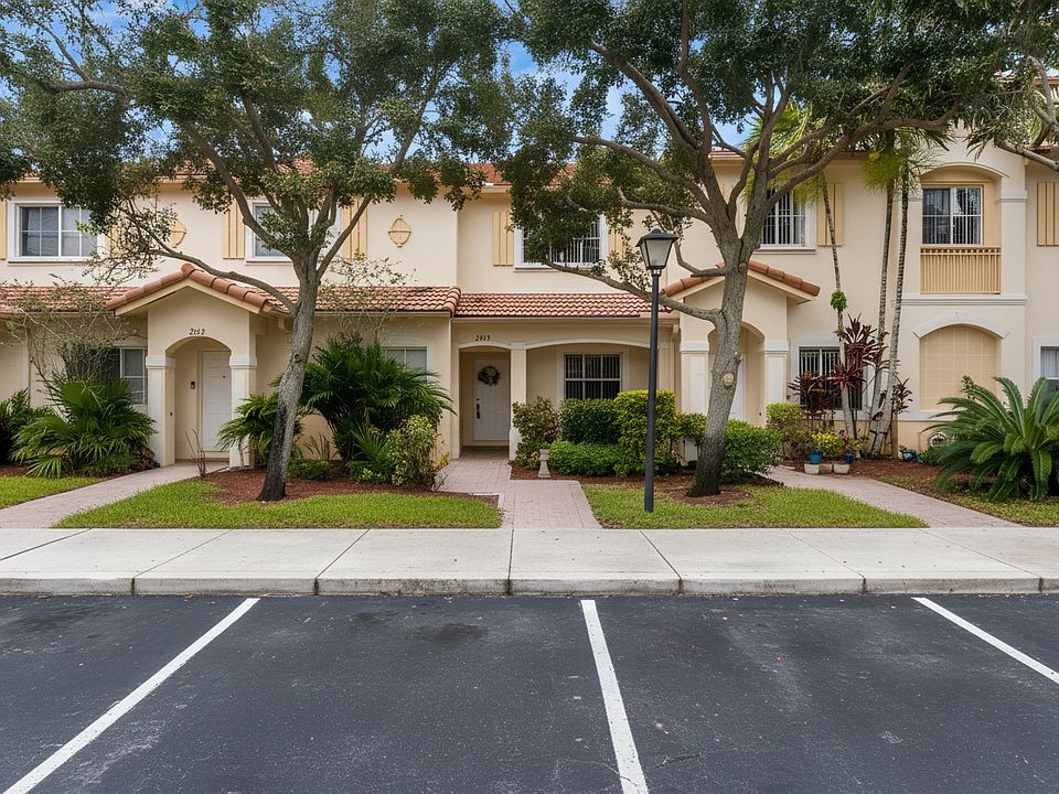 1st image of 2658 SW 83rd Ter #2-1