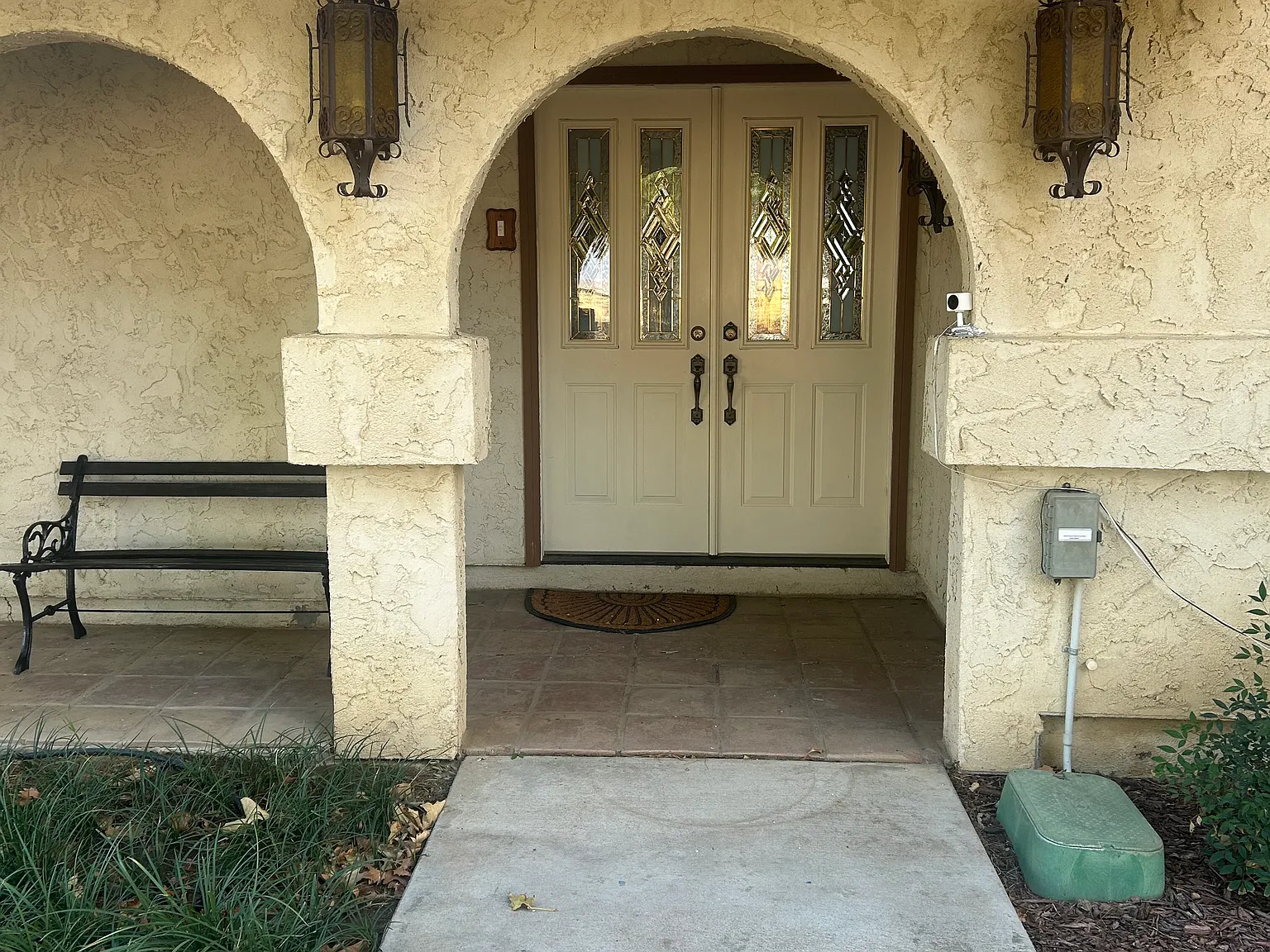 3 bed, 2.5 bath, 4500 sqft, $4,468 — Photo 3