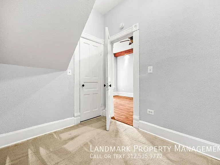 1124 N Wolcott Ave #1 — Photo 14