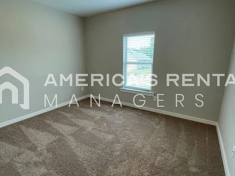 10317 Middleton Rd — Photo 36