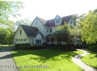 229 Hemlock Ter, Mountain Top, PA 18707