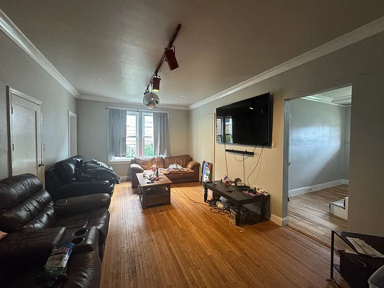 350 Probasco St — Photo 7