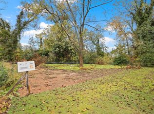 18 Dean St, Greenville, SC 29605