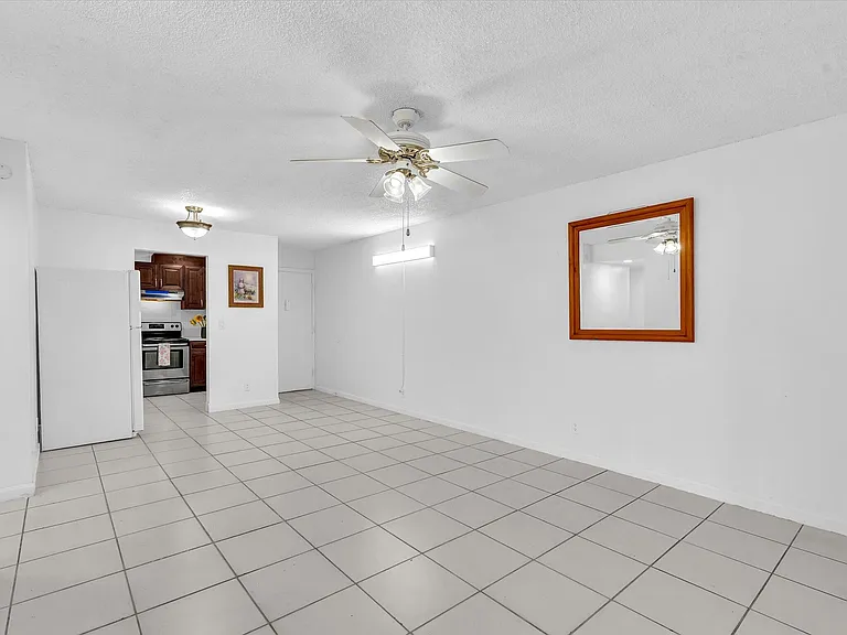 620 NW 13th St #160 — Photo 7