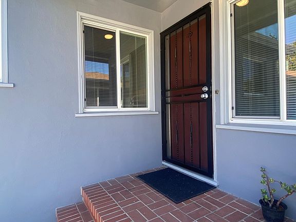 3rd image of 170 Bonita Ave