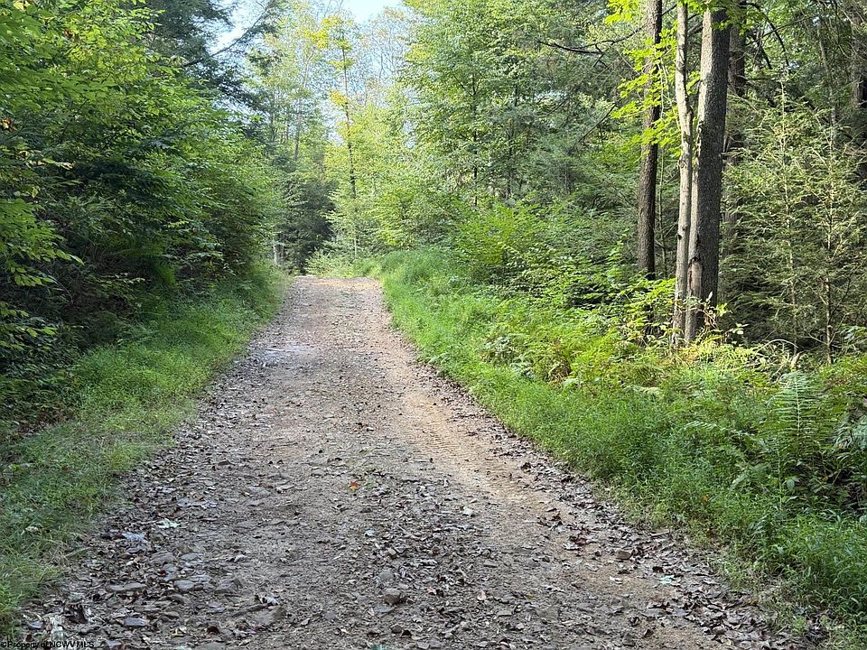 1st image of 10 Copperhead Rd