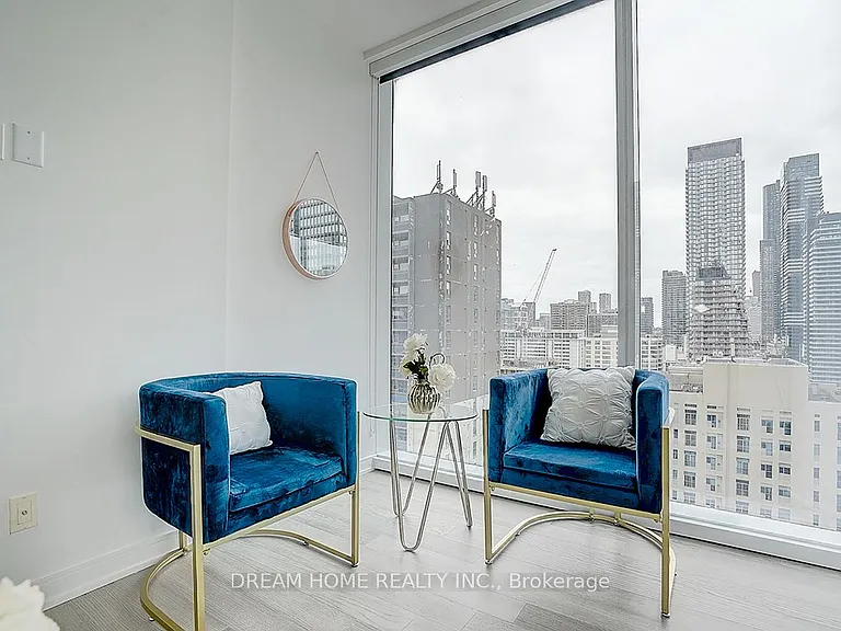 3 Gloucester St #1809 — Photo 25