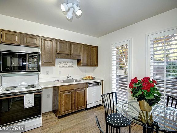 5th image of 4240 Embassy Park Dr NW