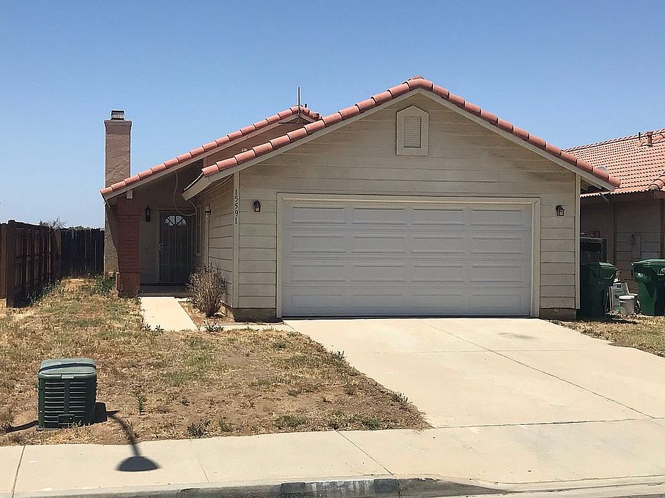 1st image of 15591 Nadia St