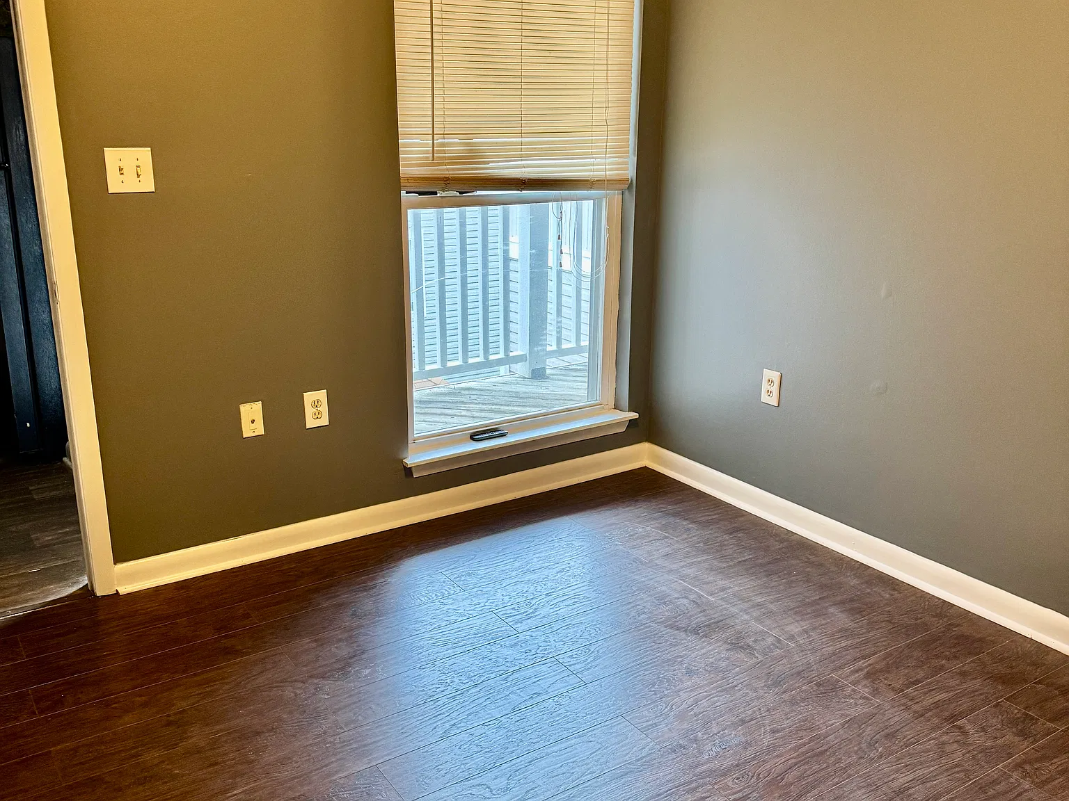 1 bed, 1219 sqft, $725 — Photo 2