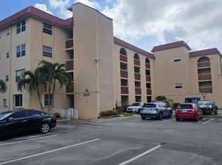 3251 Holiday Springs Blvd APT 302, Pompano Beach, FL 33063