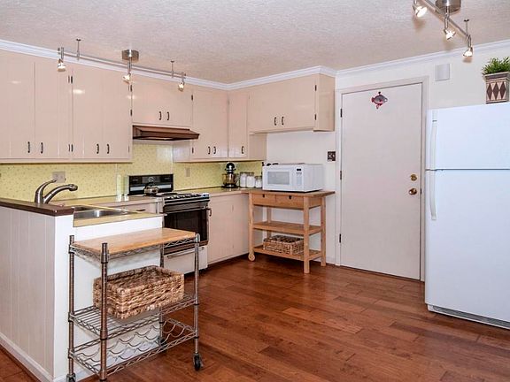 2nd image of 1815 NW 35th Pl