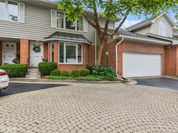 1622 Glenview Rd, Glenview, IL 60025
