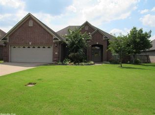 1575 Chinook, Conway, AR 72034
