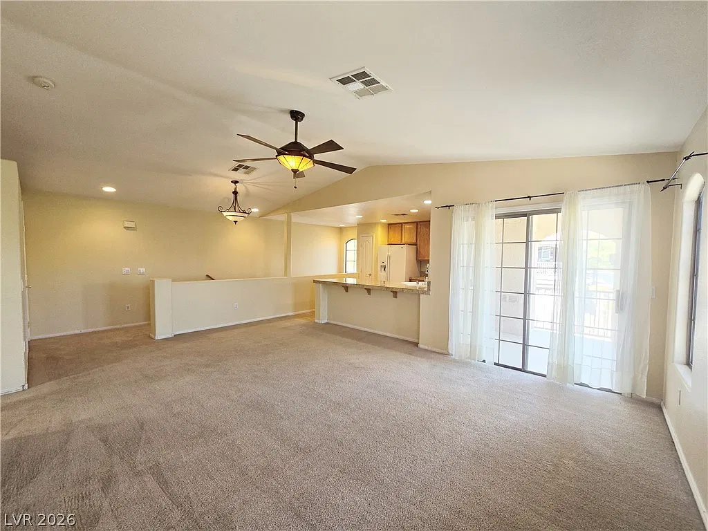 2 bed, 2.0 bath, 1083 sqft, $1,740 — Photo 3