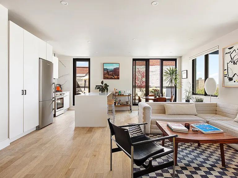 707 Willoughby Ave #6B — Photo 3