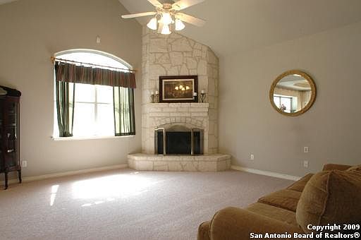 2nd image of 519 SPACIOUS SKY