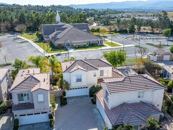27807 Crown Court Cir #3, Valencia, CA 91354