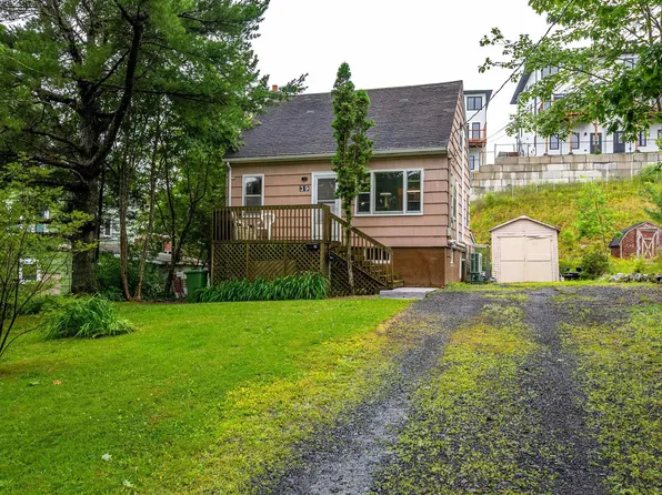39 Punch Bowl Dr, Halifax, NS B3P 2C4