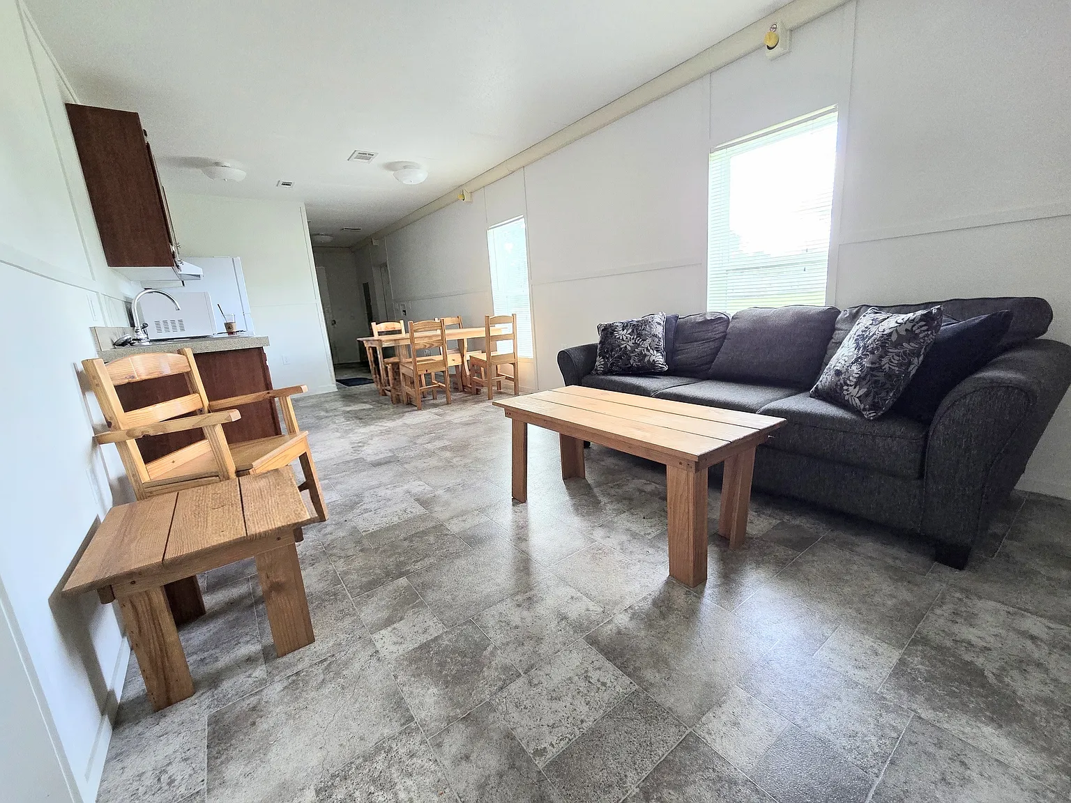 2 bed, $950 — Photo 3