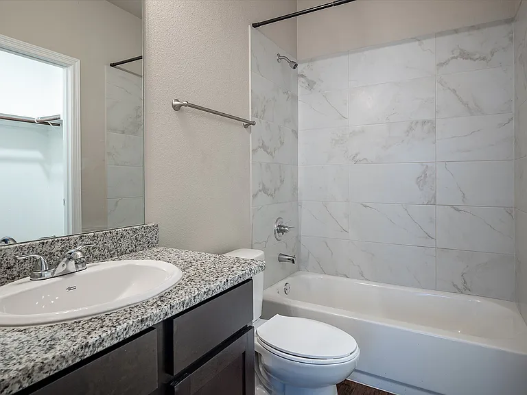 2721 Vine Ct — Photo 13