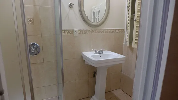 Rented by Garfield Realty  | media 50