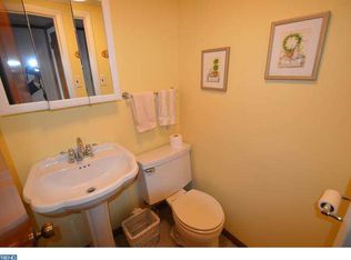 1406 Nevarc Rd, Warminster, PA 18974