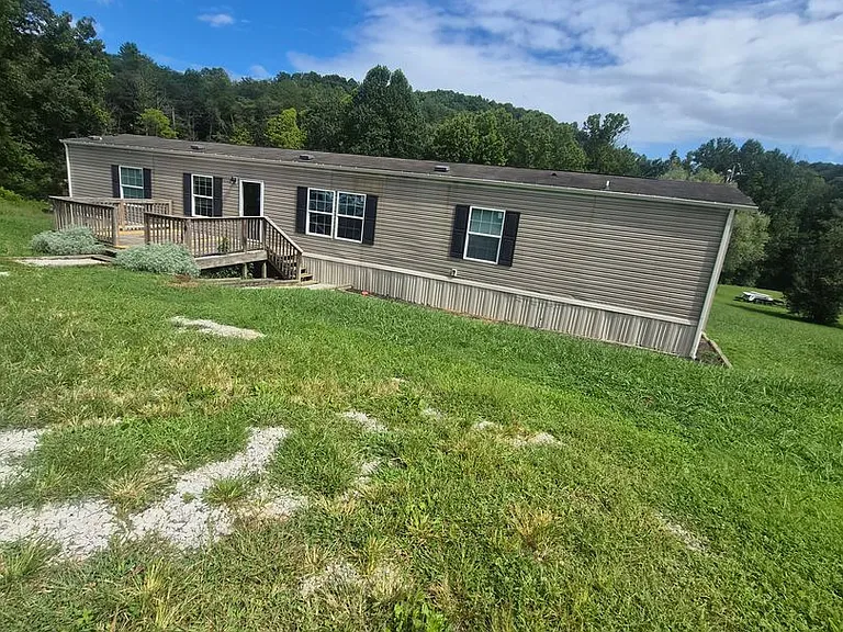 4951 Hickory Valley Rd — Photo 2