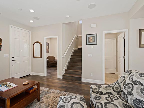 3rd image of 122 Monte Vista Avenue