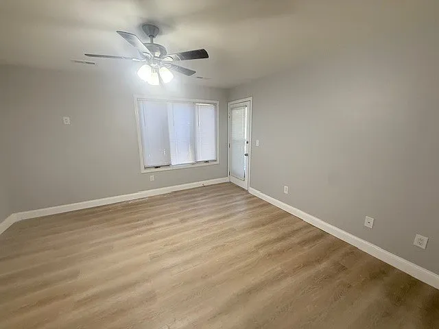 101 King Dr — Photo 5